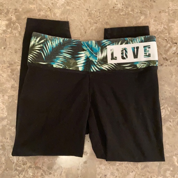 PINK Victoria’s Secret Yoga Tropical Pants - Picture 2 of 4